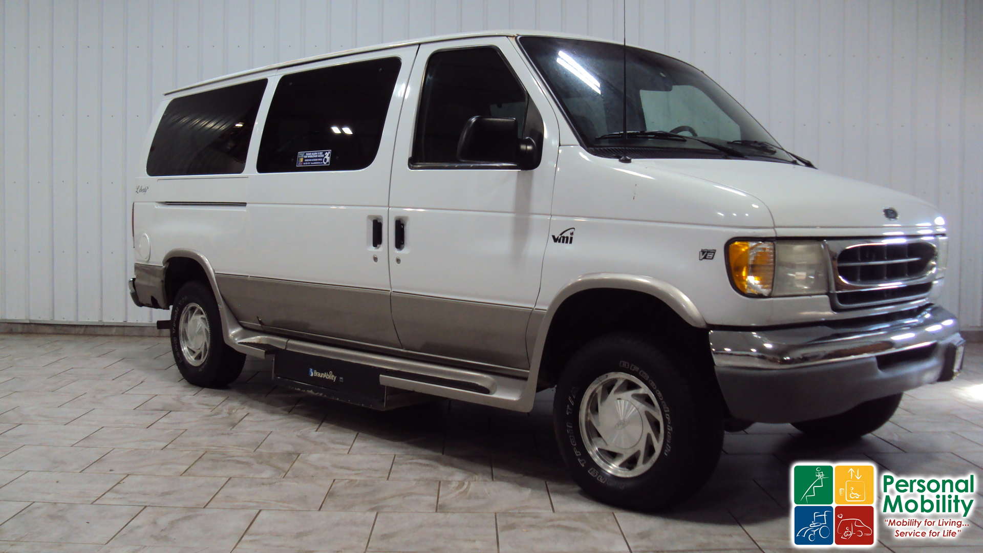 ford econoline wagon 2001 1FMRE11L01HB43228 image ford econoline wagon 2001 1FMRE11L01HB43228 image